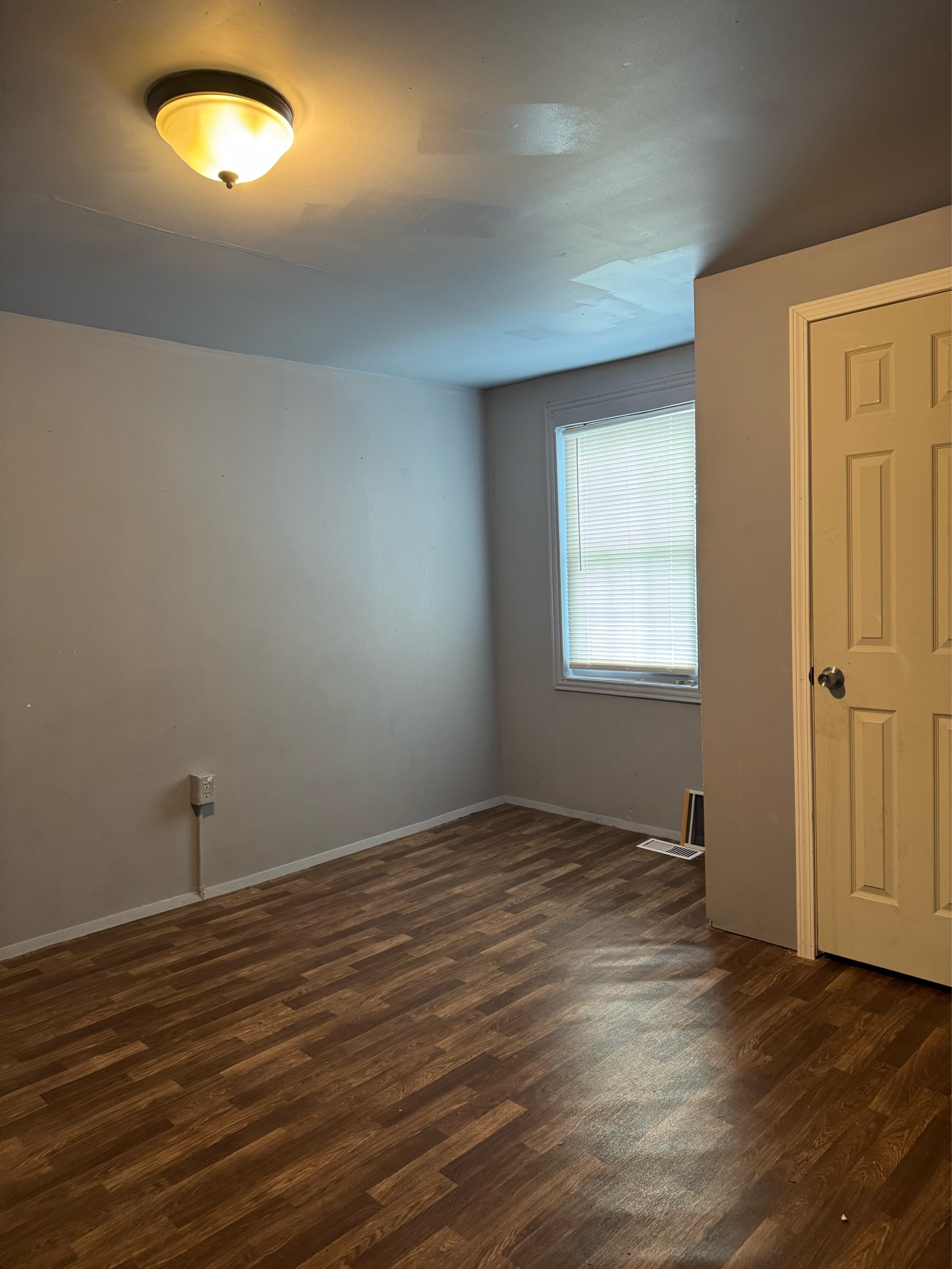 1124 Dudley Avenue – photo 3