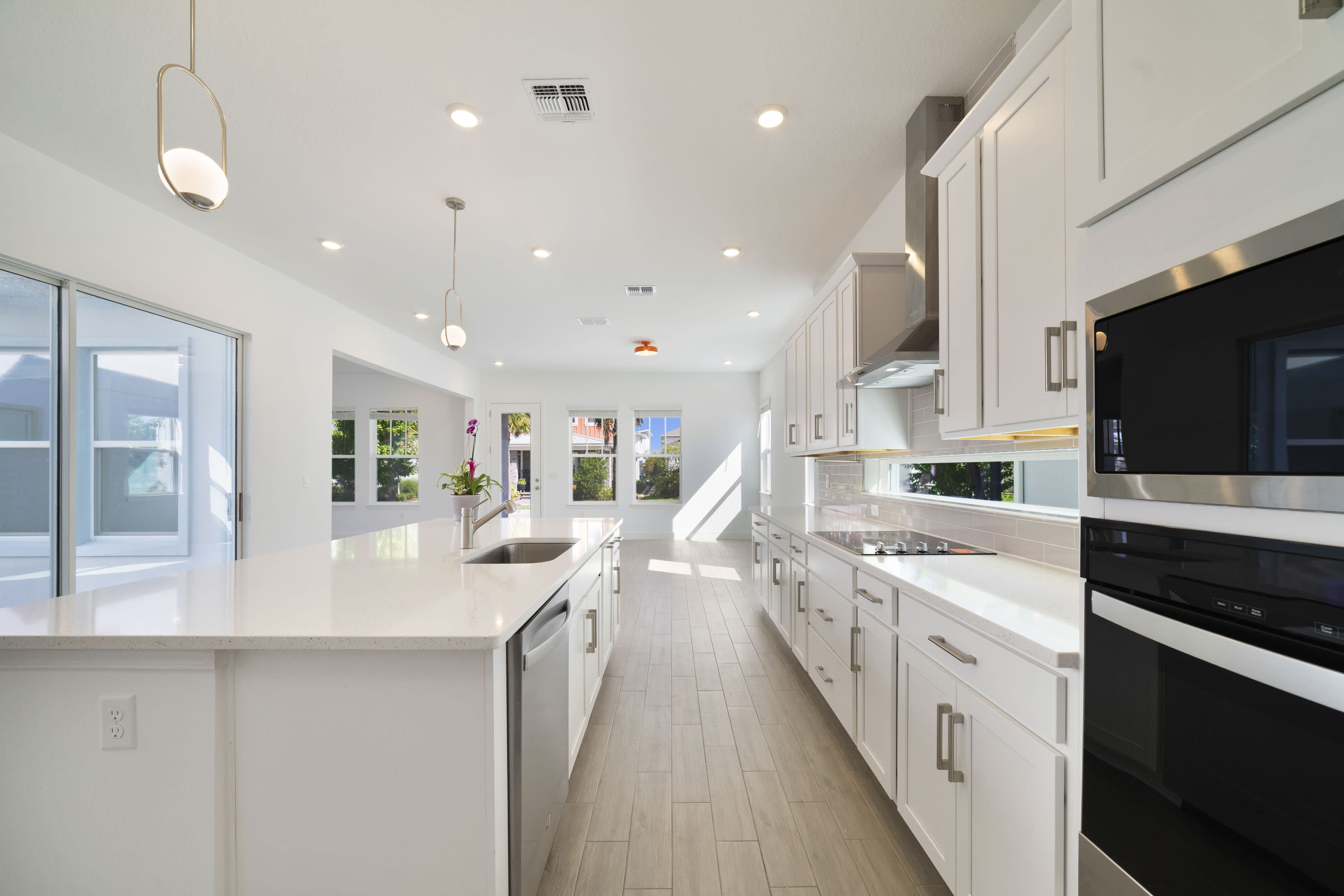 13462 Laxness Street – photo 3