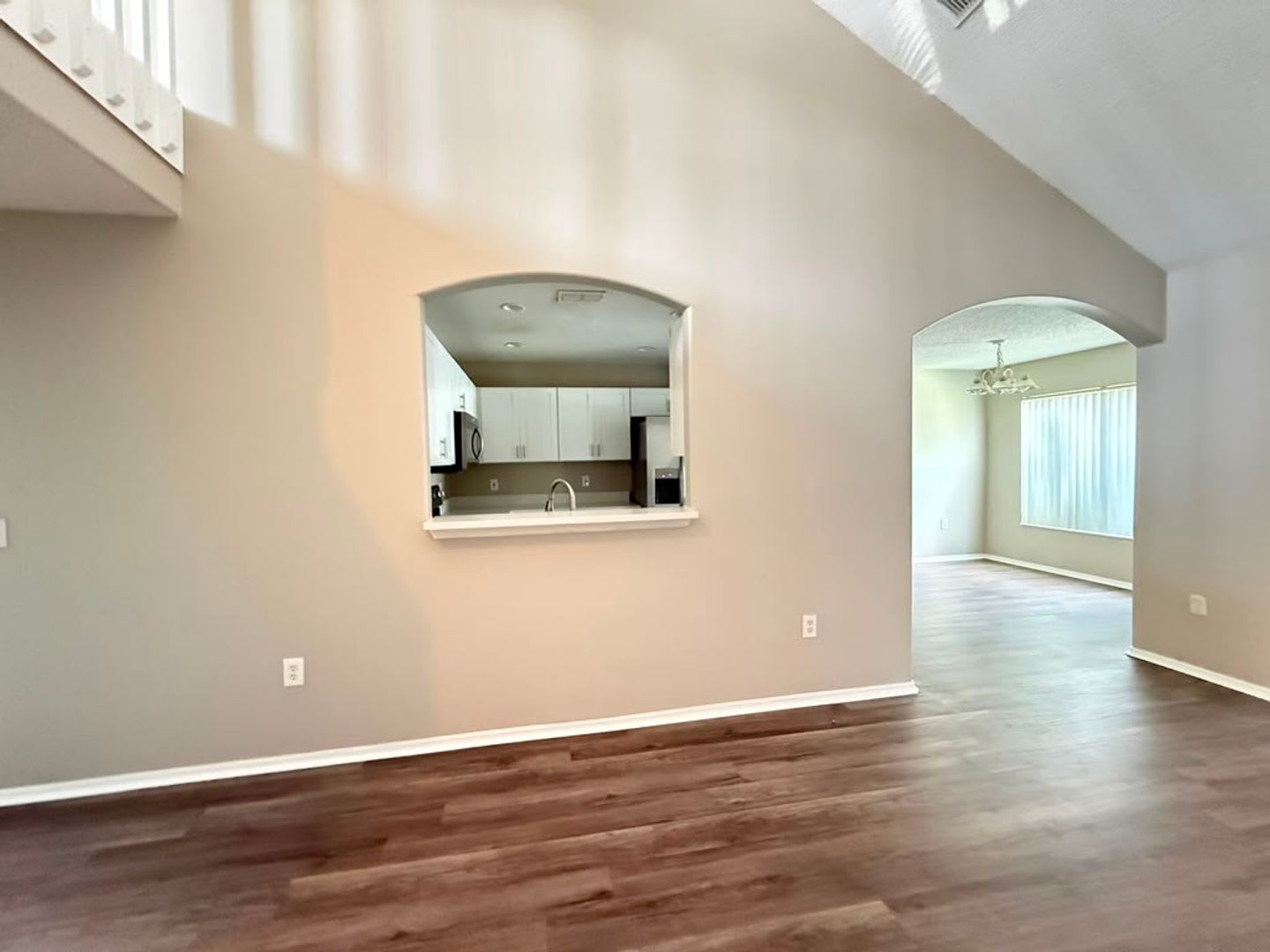 Spacious 3 2 5 Town Home In Meadow Woods Available Now – photo 4
