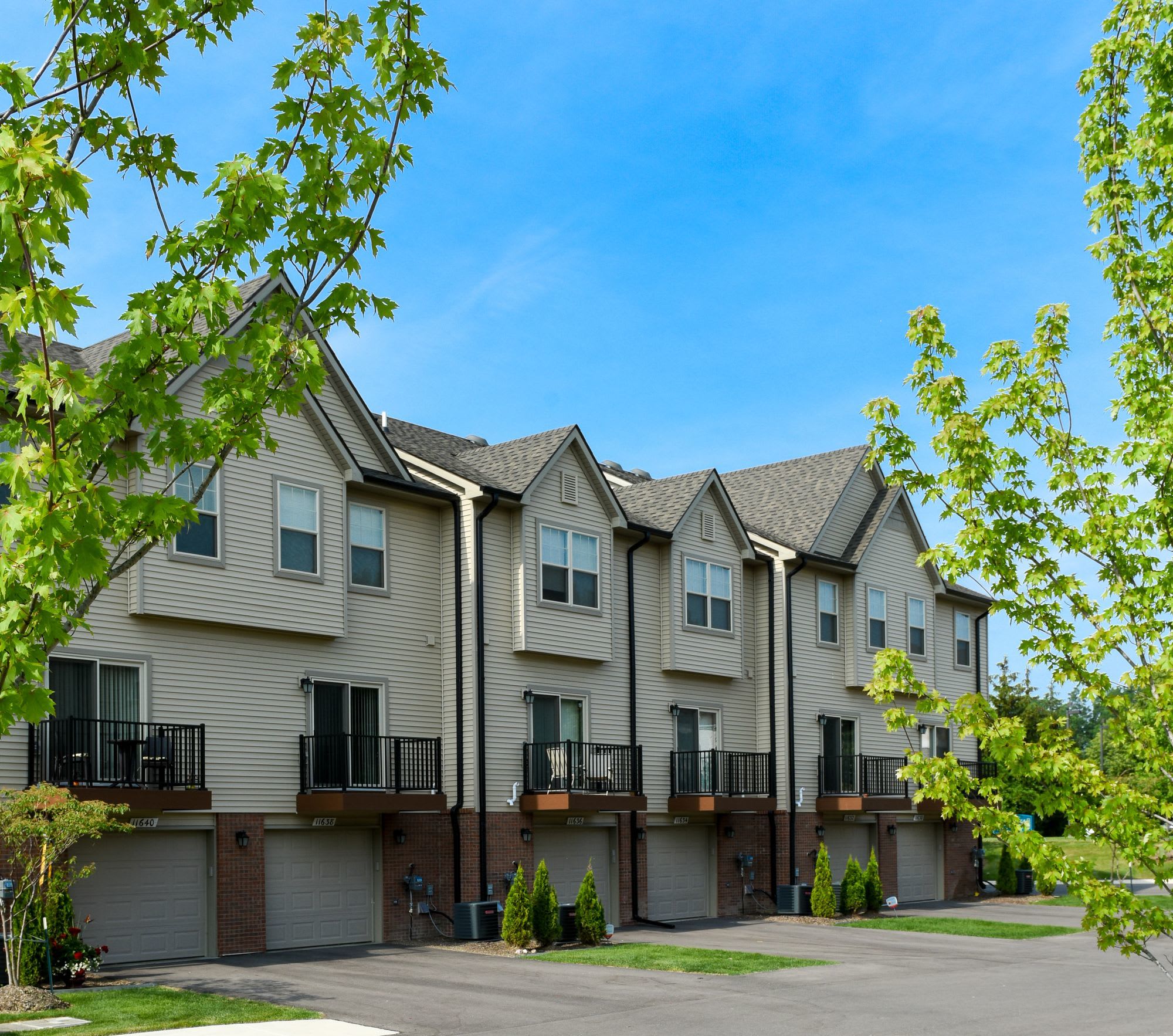 Encore Townhomes II – photo 4