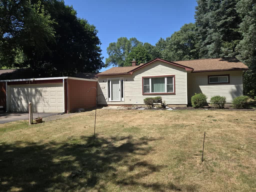 1460 Gravel Ridge Drive – photo 1