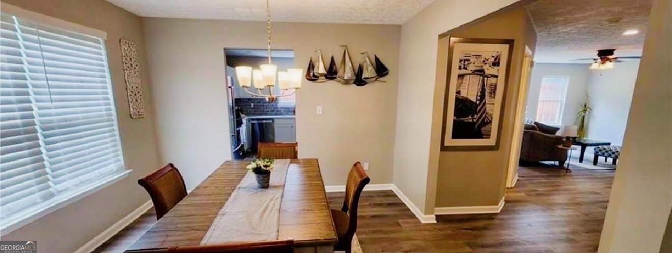 1133 Hawthorn Lane – photo 4