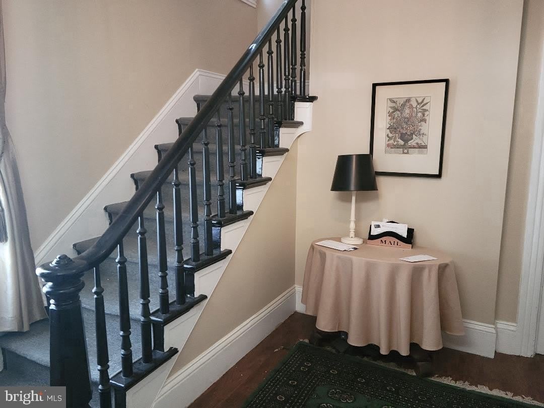 20 COLLEGE Avenue – photo 3