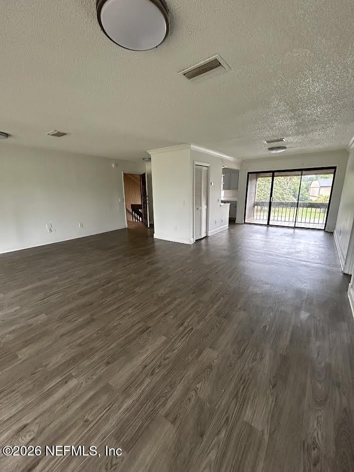 7616 Las Palmas Way – photo 2