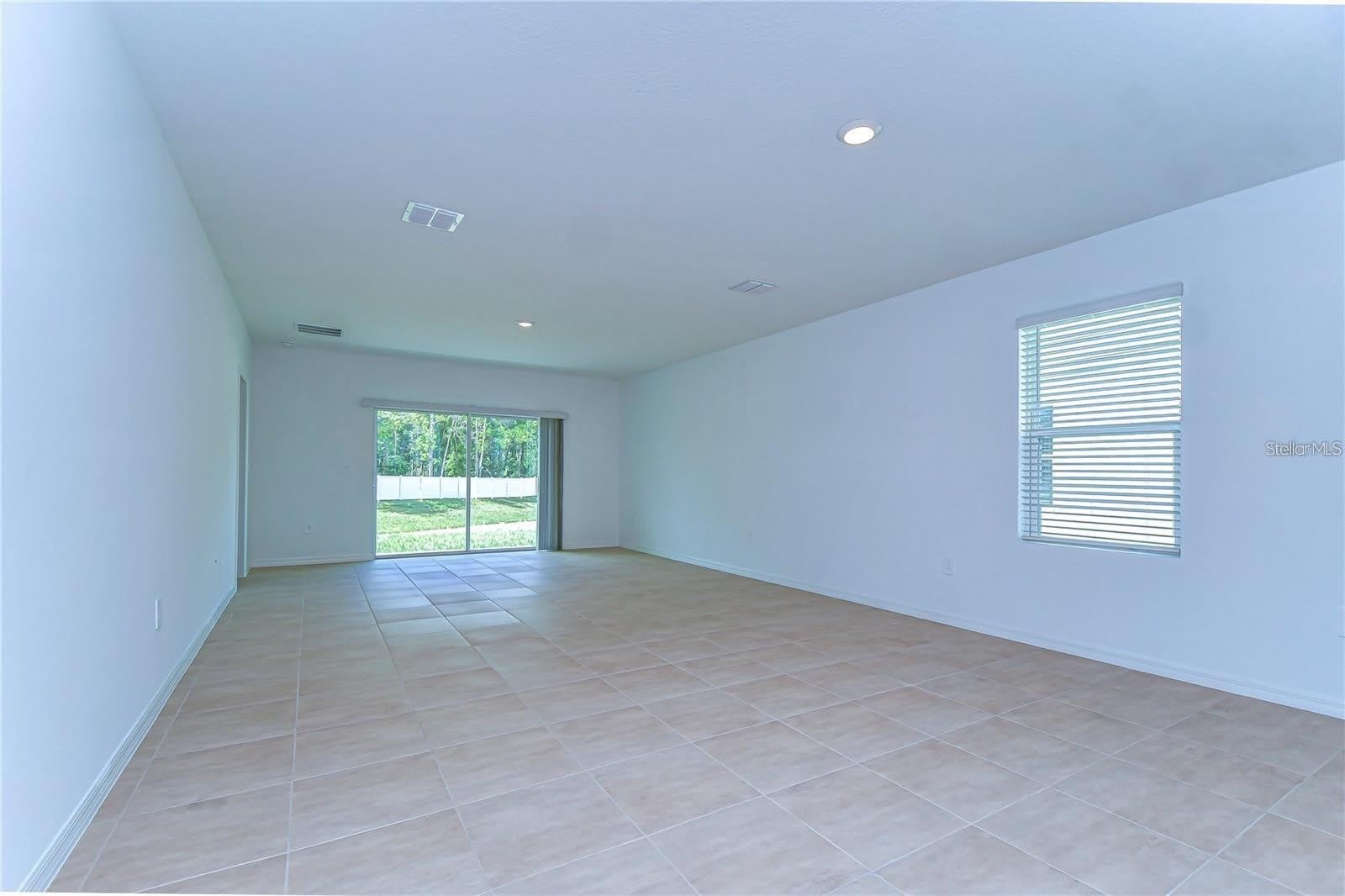 13341 TROPICAL BREEZE Way – photo 4