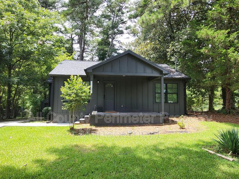 2107 Pinehurst Drive – photo 1