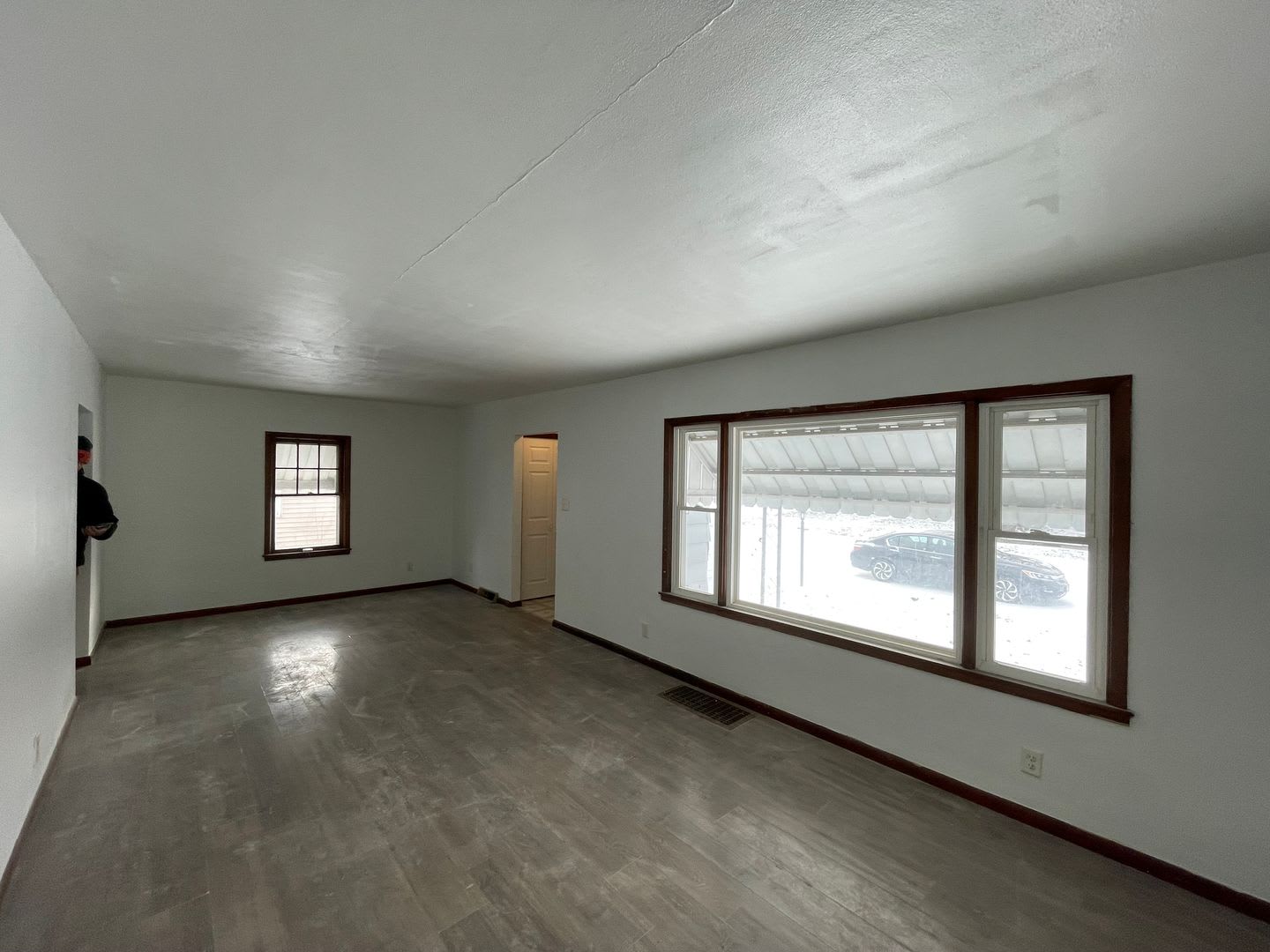 3 BED/1BATH SECTION 8 ACCEPTED HOME. MUST HAVE 3 BEDROOM VOUCHER – photo 1