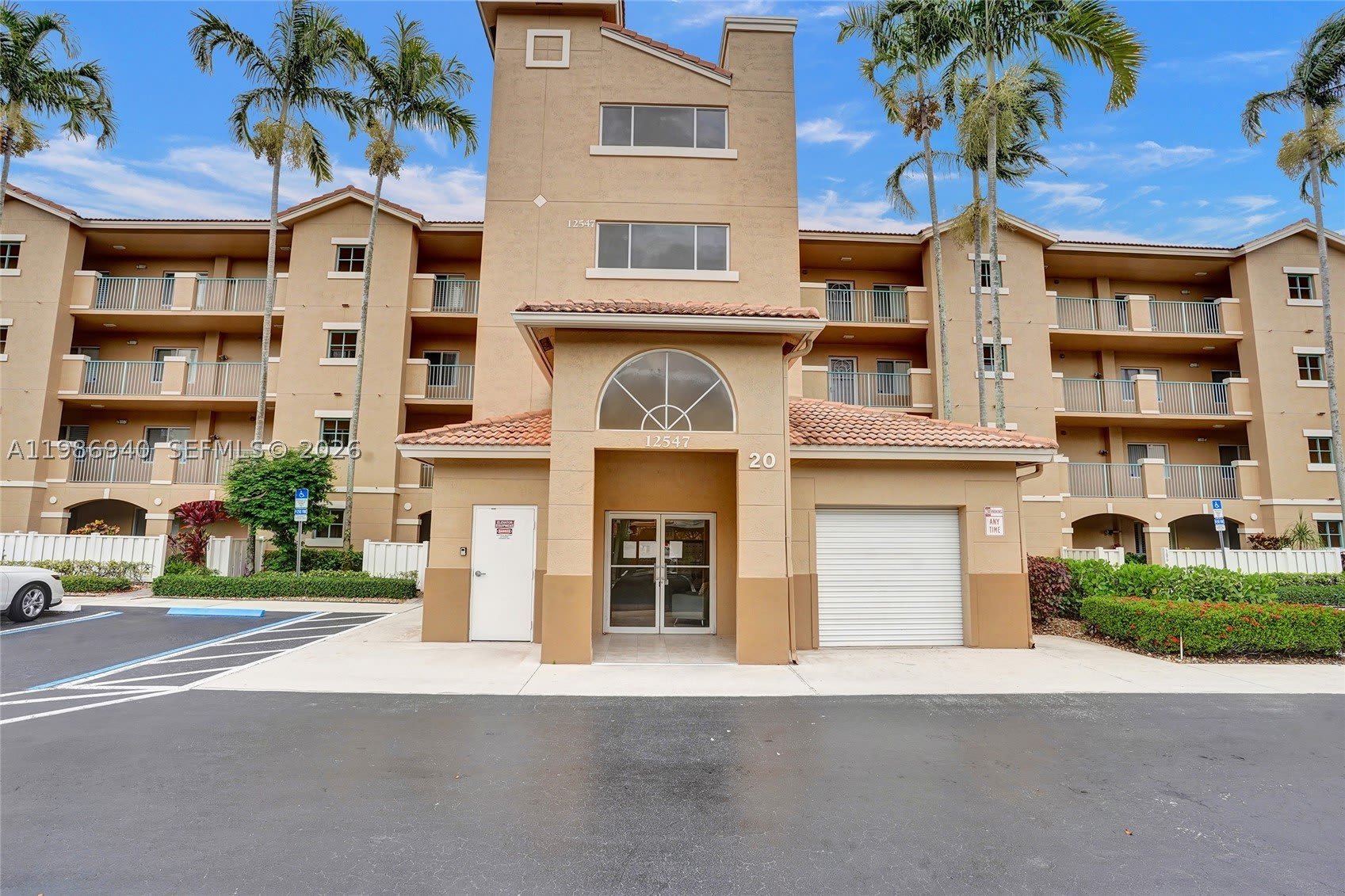 12547 Imperial Isle Dr – photo 2