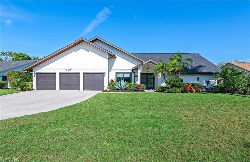 2307 Queens Way – photo 1