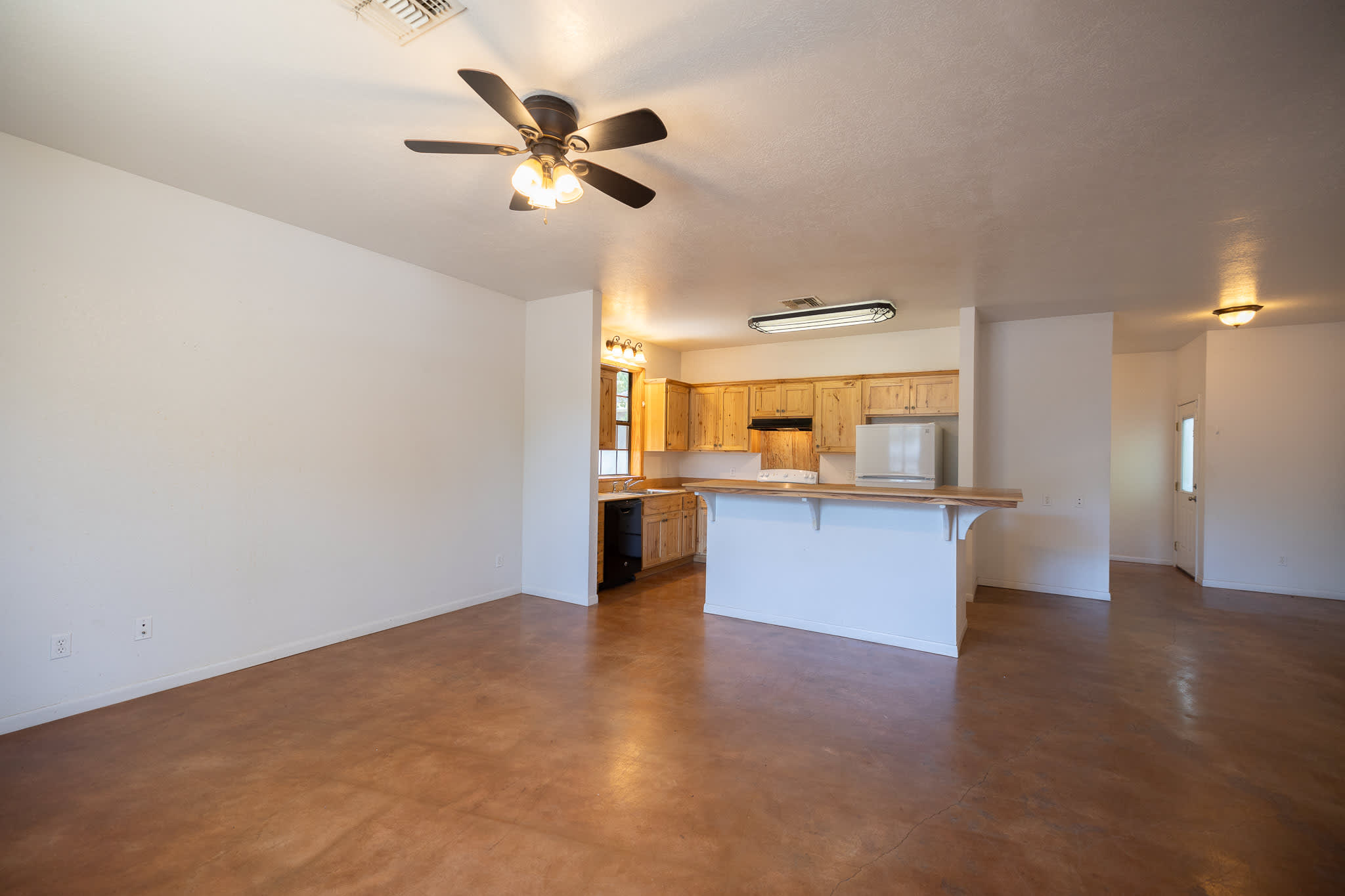 1506 Simon Avenue – photo 4