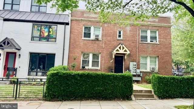 1424 STAPLES Street NE – photo 1