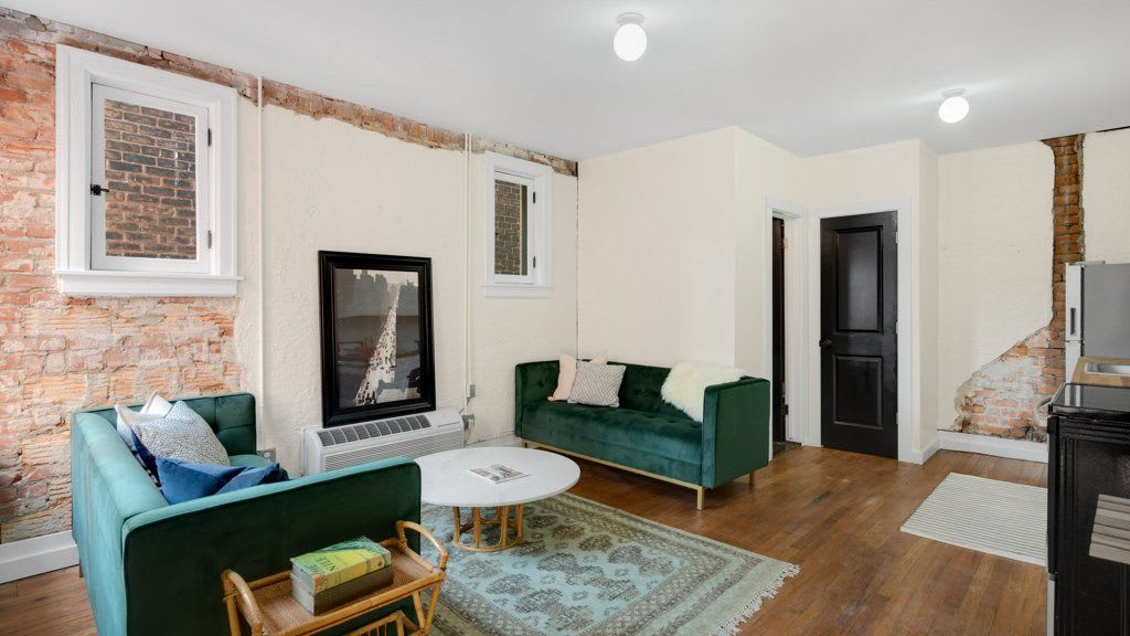 Lovely Westside Home – photo 3