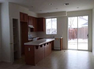 3 Bedroom South Yuba City – photo 4