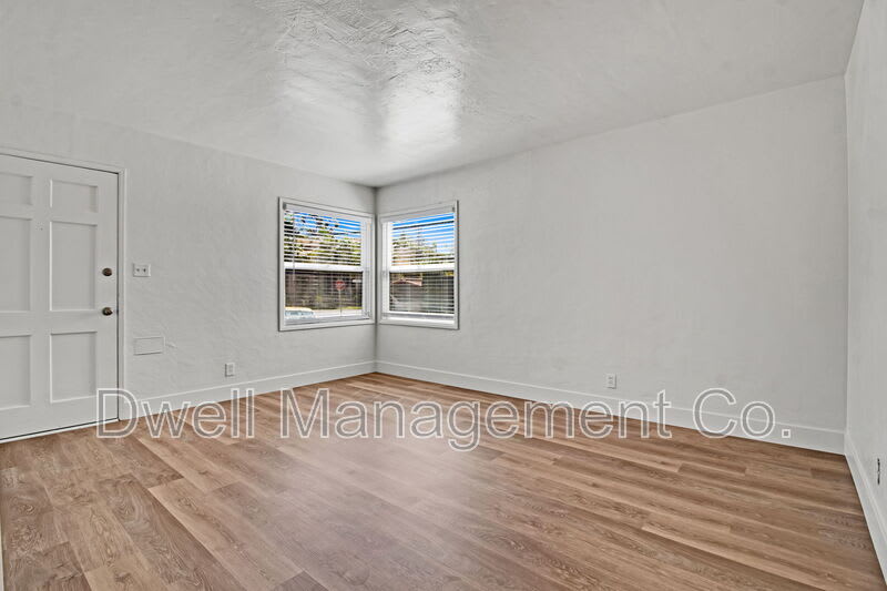 4913 Guava Ave – photo 2