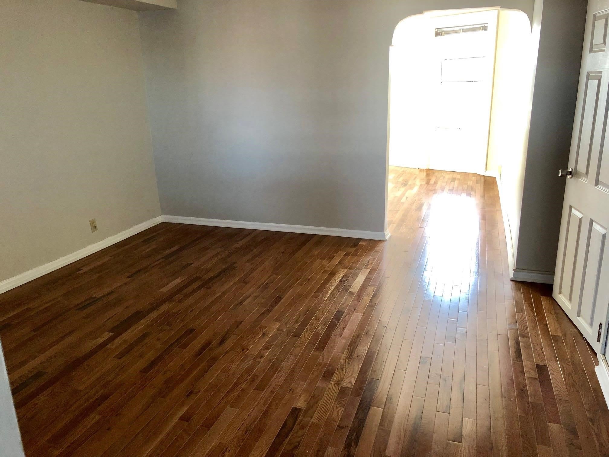 264 NEWARK AVE – photo 4