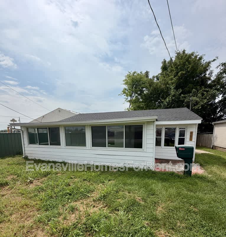 967 Independence Avenue – photo 1