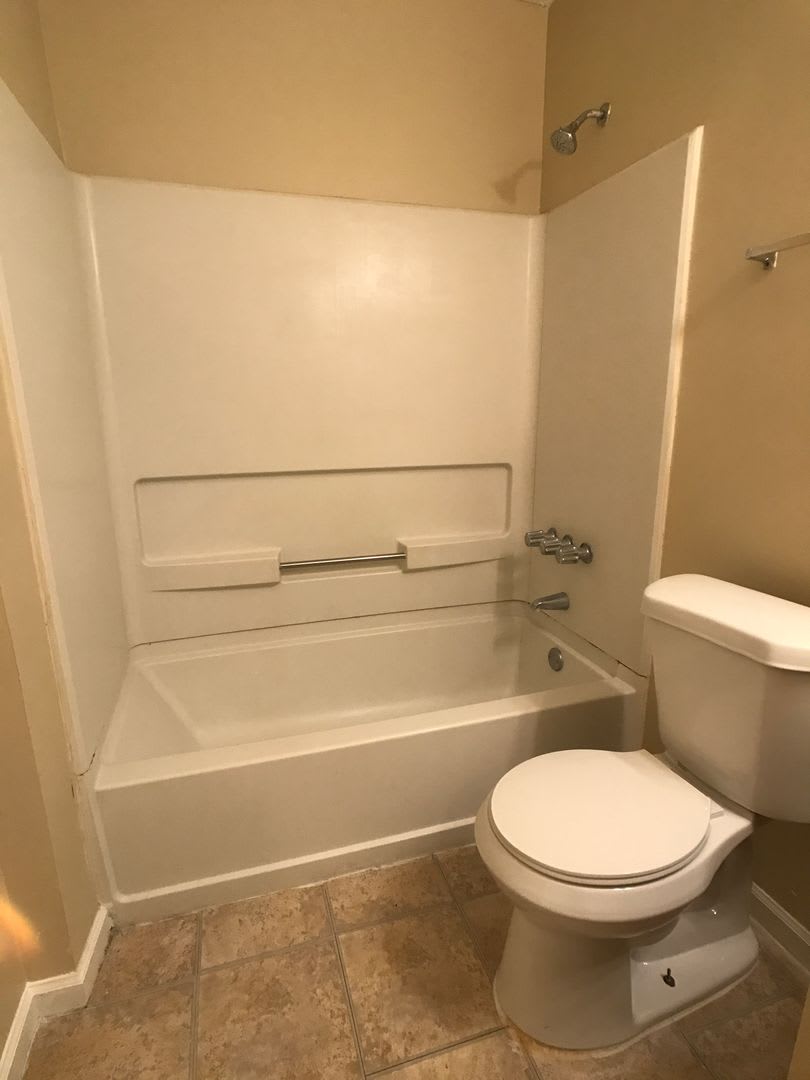 Three Bedroom House on Savannah Southside – photo 5