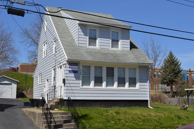 240 Lorraine Ave – photo 1