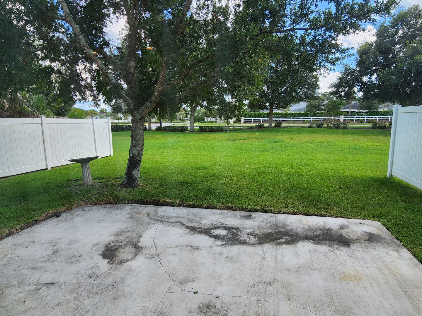 Beautiful Attached Home 4 Bedroom 2.5 Bathroom – photo 1