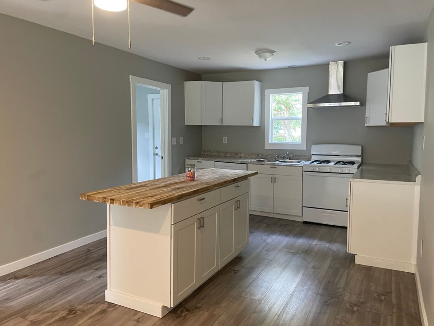 Beautiful 3 bedroom home available! – photo 4