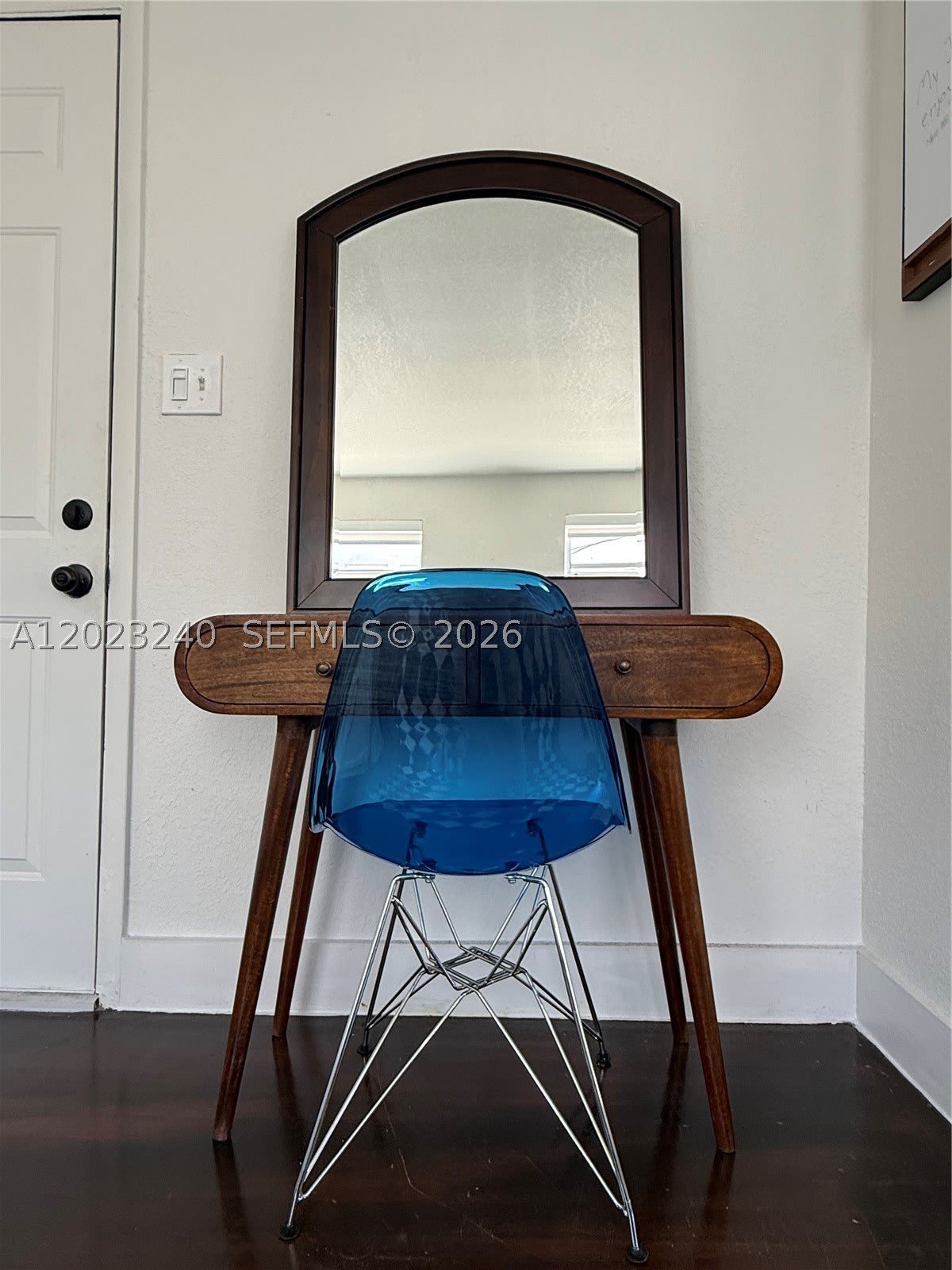 723 2nd St – photo 4