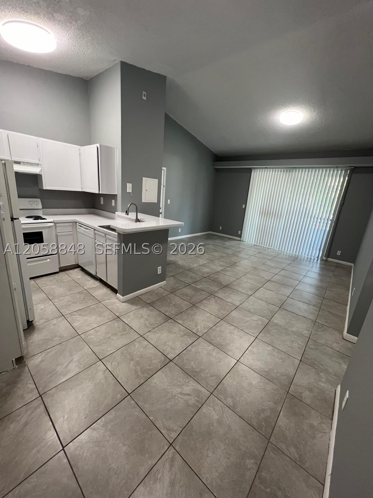 631 Lyons Rd – photo 3