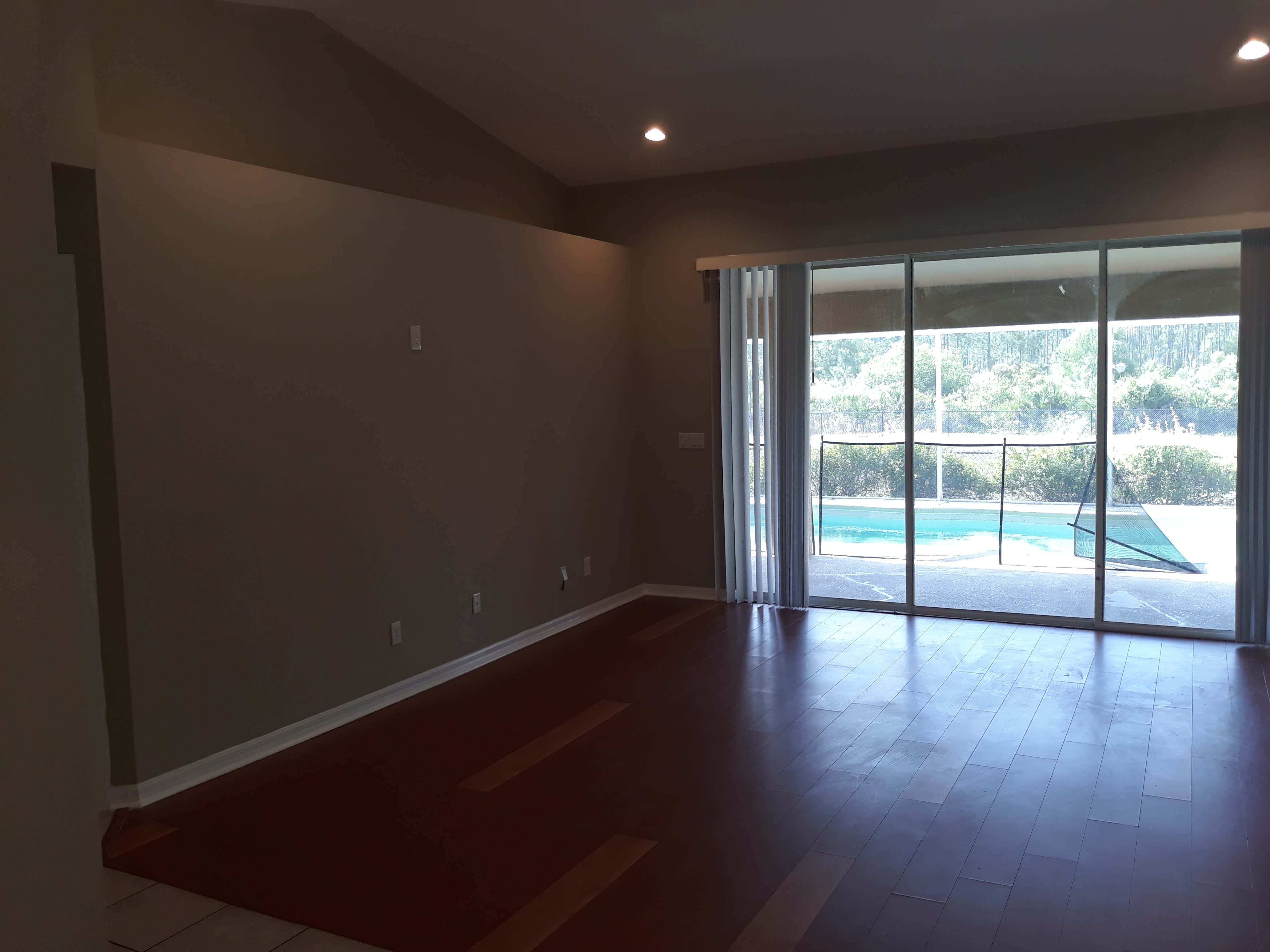 504 E 13Th St – photo 2