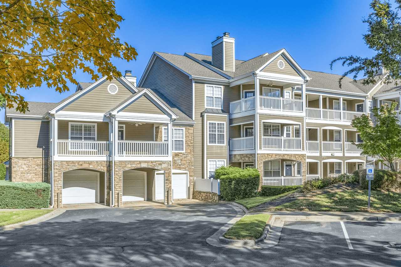 Affordable Housing Elan At Mallard Creek Apartment Homes – photo 3
