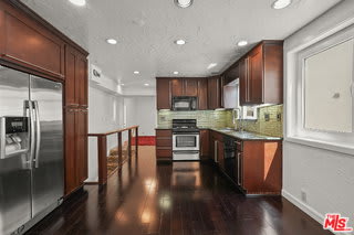 1665 North Beverly Glen Boulevard – photo 5