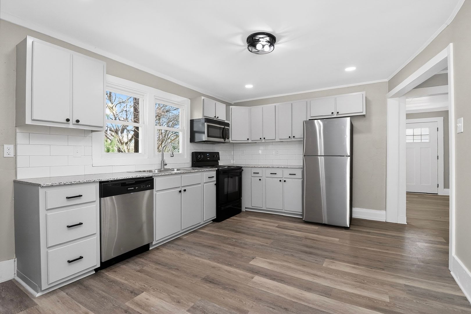 Fully renovated 2 bedroom/ 1 bathroom duplex walking distance to downtown Bessemer City! – photo 4