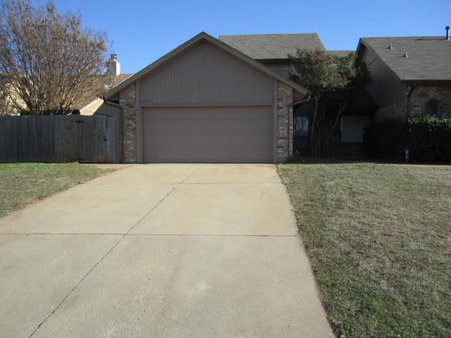 6124 Gaelic Glen Dr – photo 1