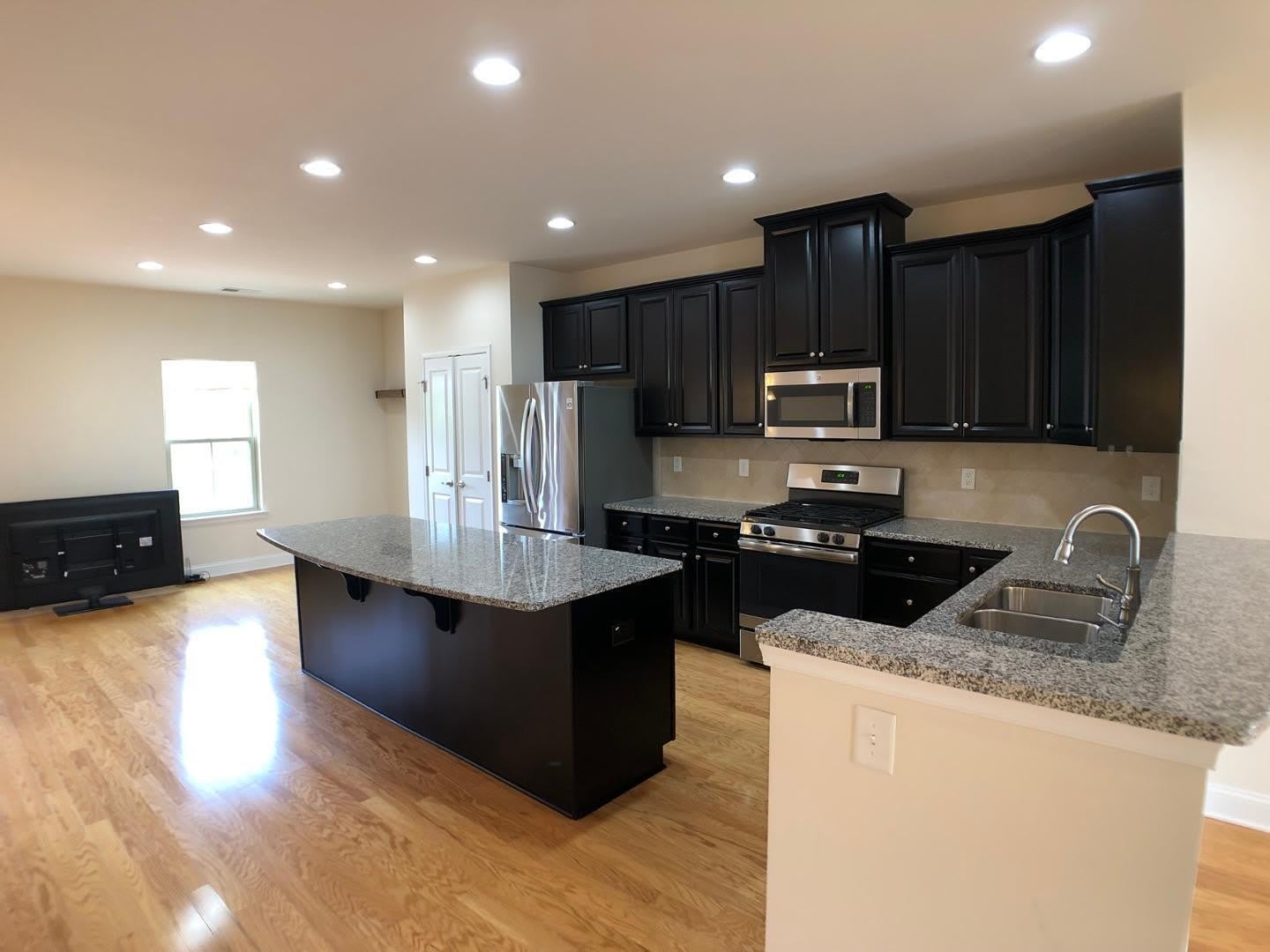 2122 Whitesmith Drive – photo 4