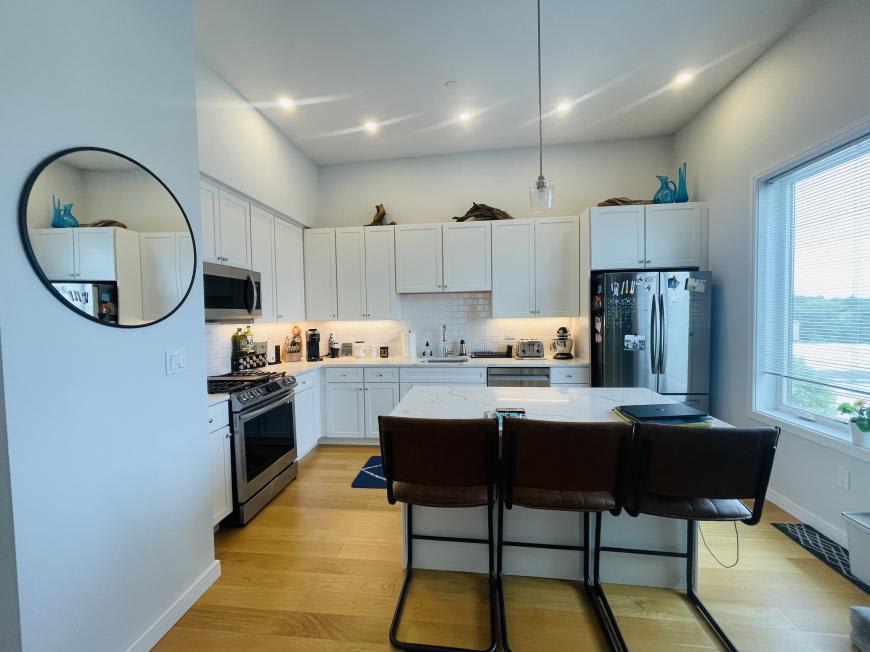 385 Pleasant Street – photo 1