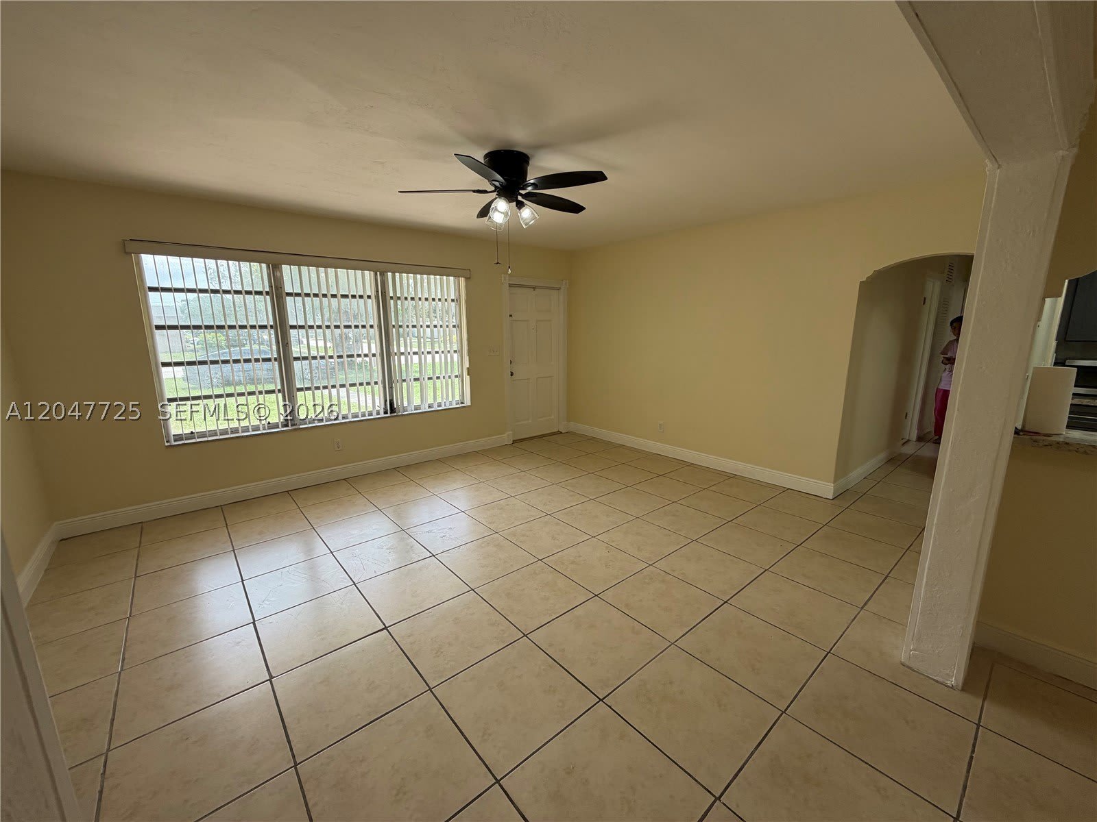 800 NW 76th Ave – photo 2