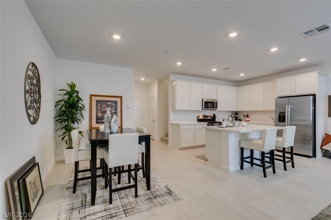 1535 Maria Crossing Avenue – photo 4