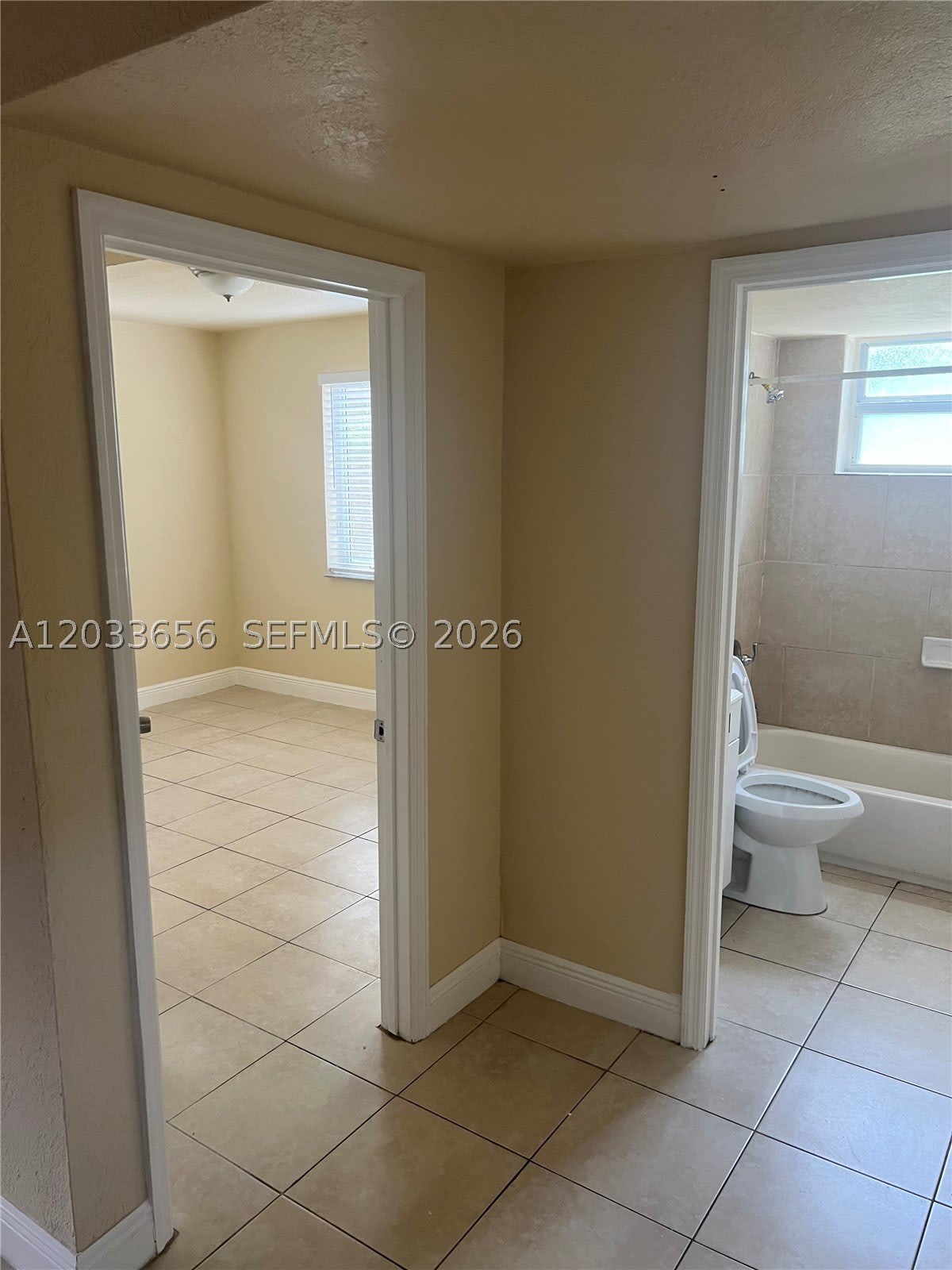 5900 NW 1st Ave – photo 4