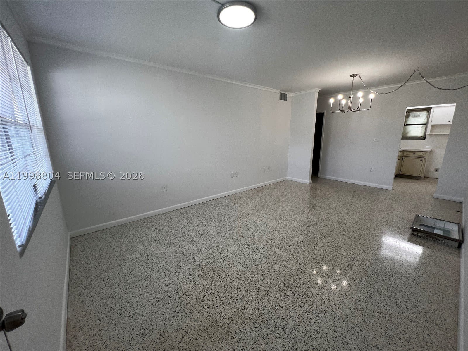 675 SW 7th Ave – photo 5