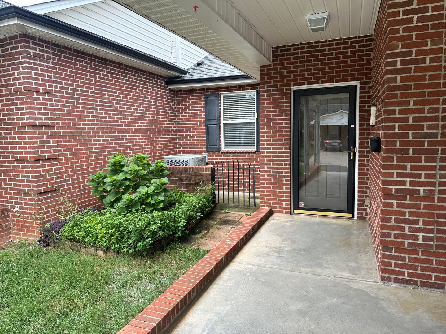 Available Now Beautifully Renovated 2Br 2Ba Condo For Rent In The Terraces In Denver Nc Close To Lake Norman – photo 2