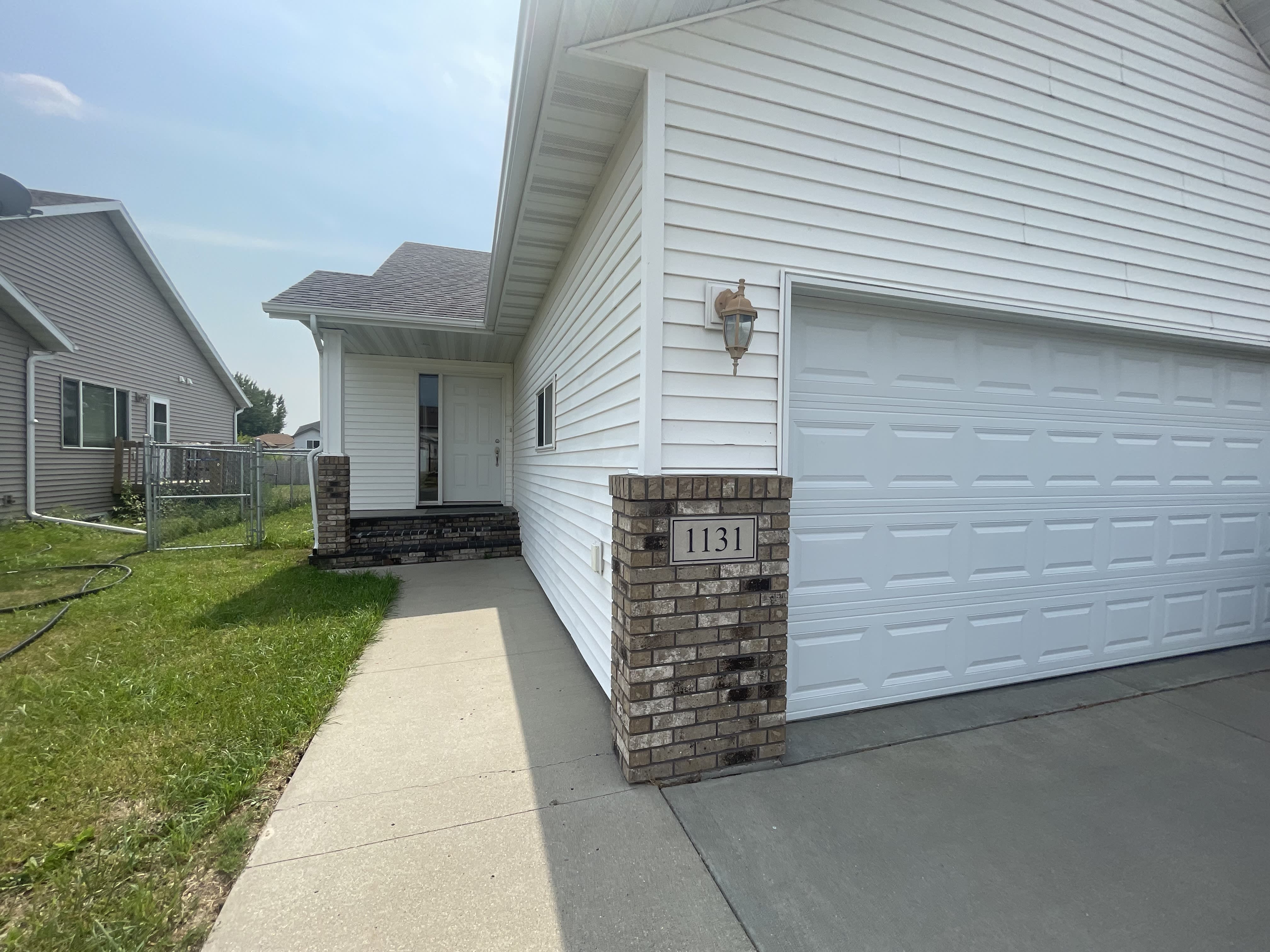 1131 37Th Ave S – photo 1