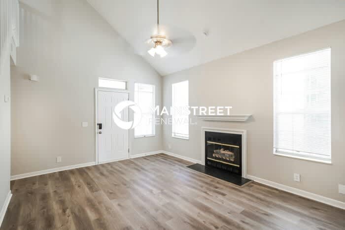 503 Selsey Court South – photo 2