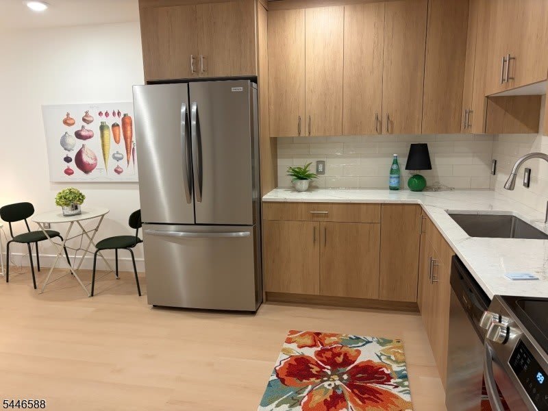 627 Valley Rd – photo 2