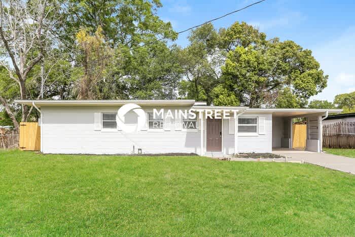7037 Pellias Road – photo 1