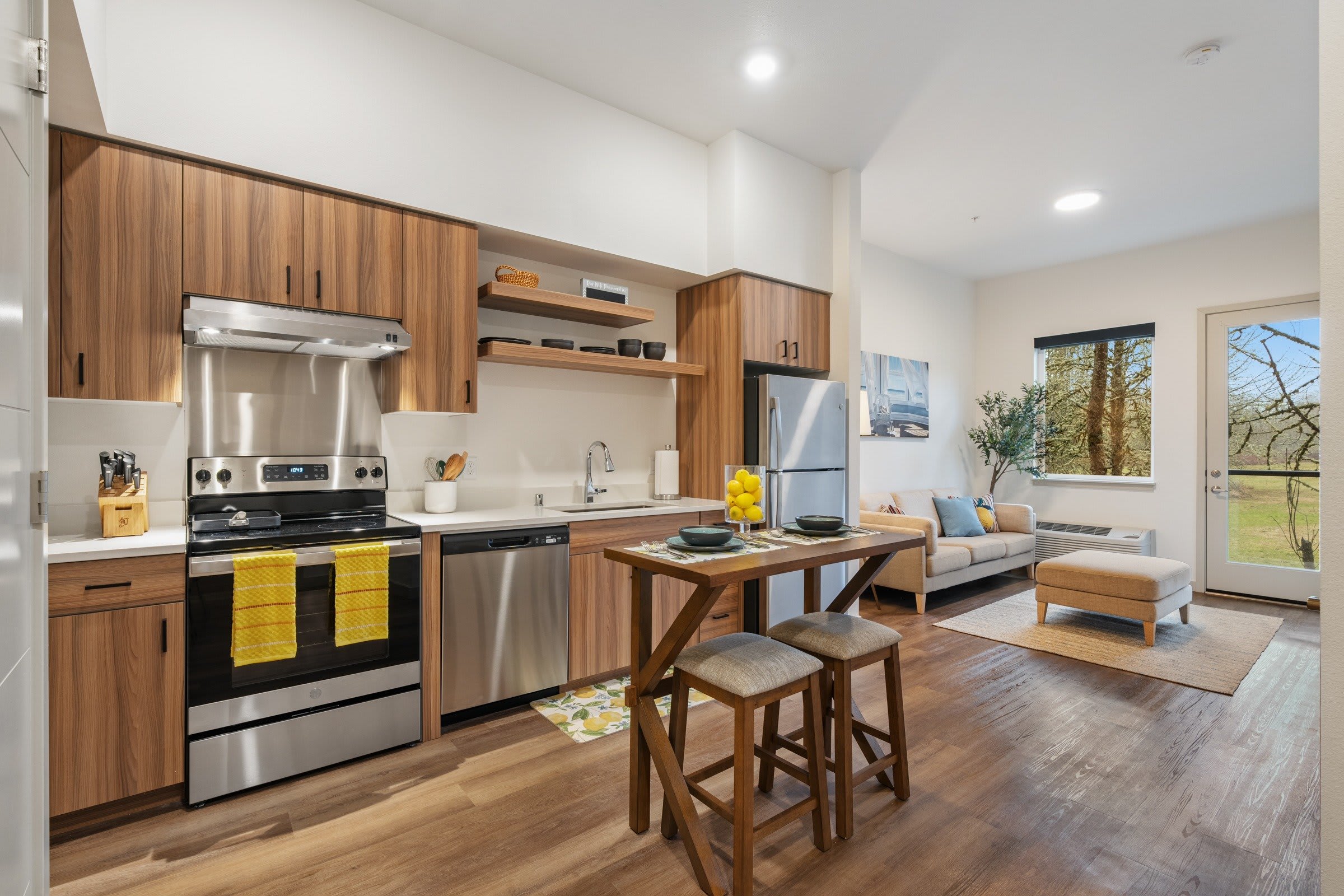 Casey Apartments – photo 3
