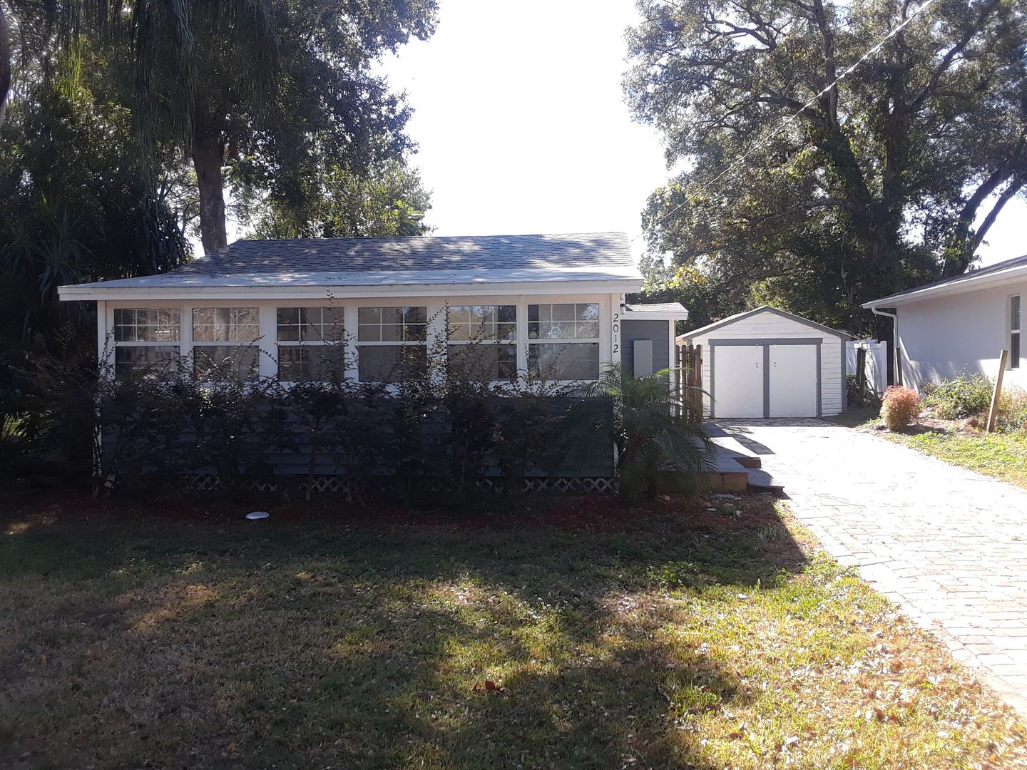Charming 2BR/1BA Home with Garage & Screened Patio Near Downtown Orlando – photo 1