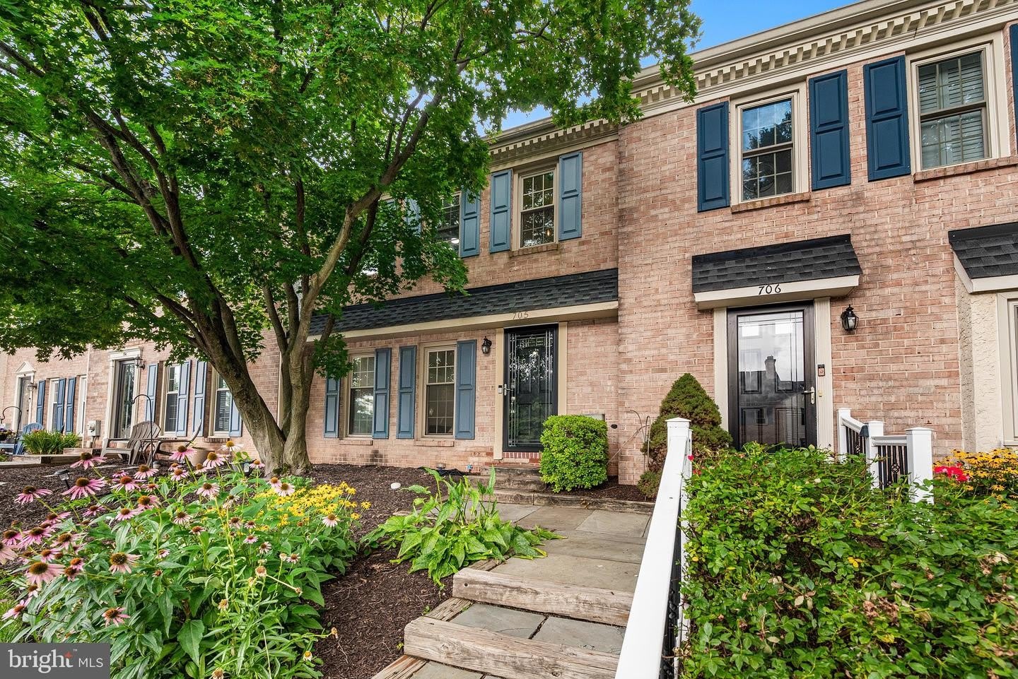 705 SHIPPEN DR #705 – photo 1