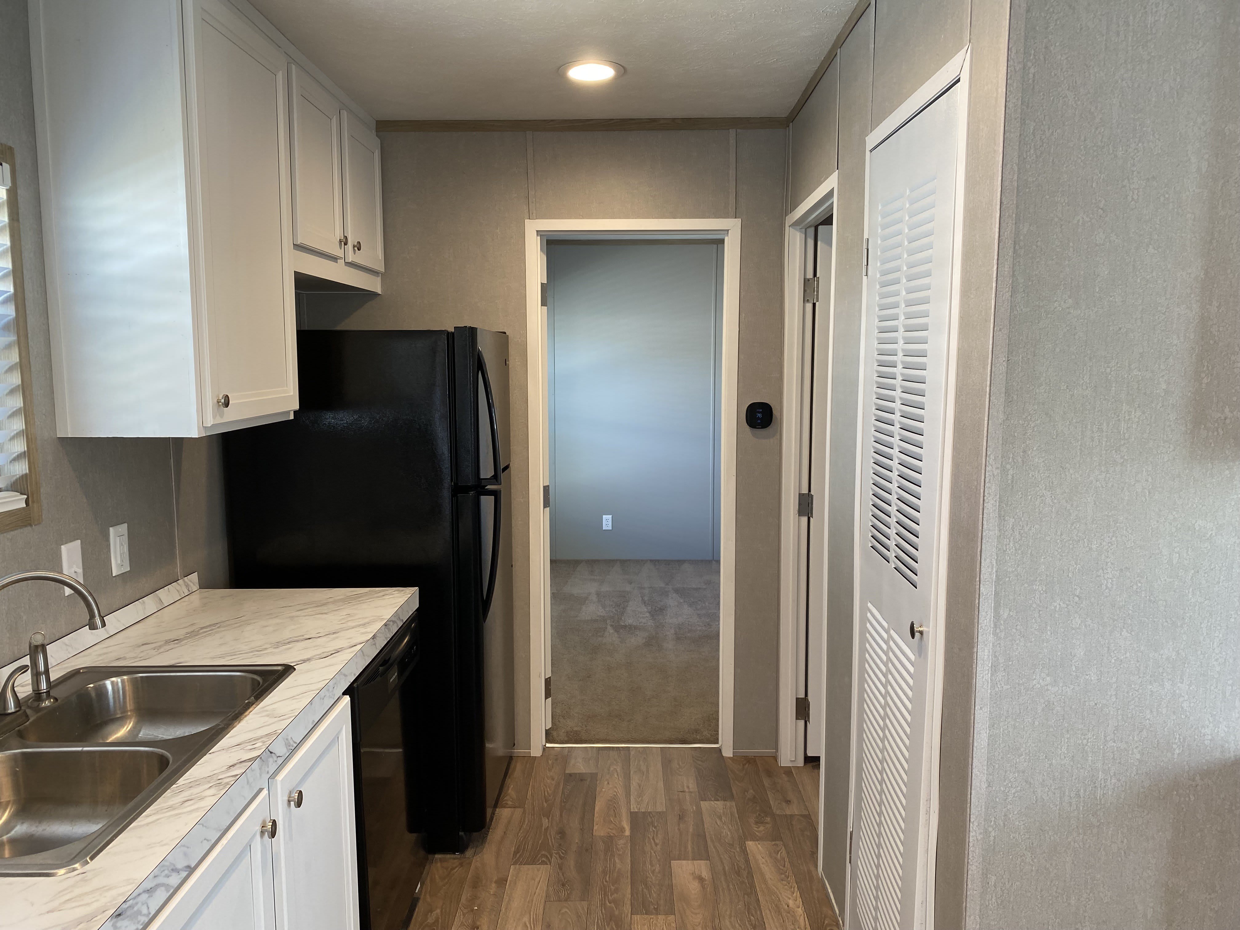 2101 SW 38th Street – photo 2