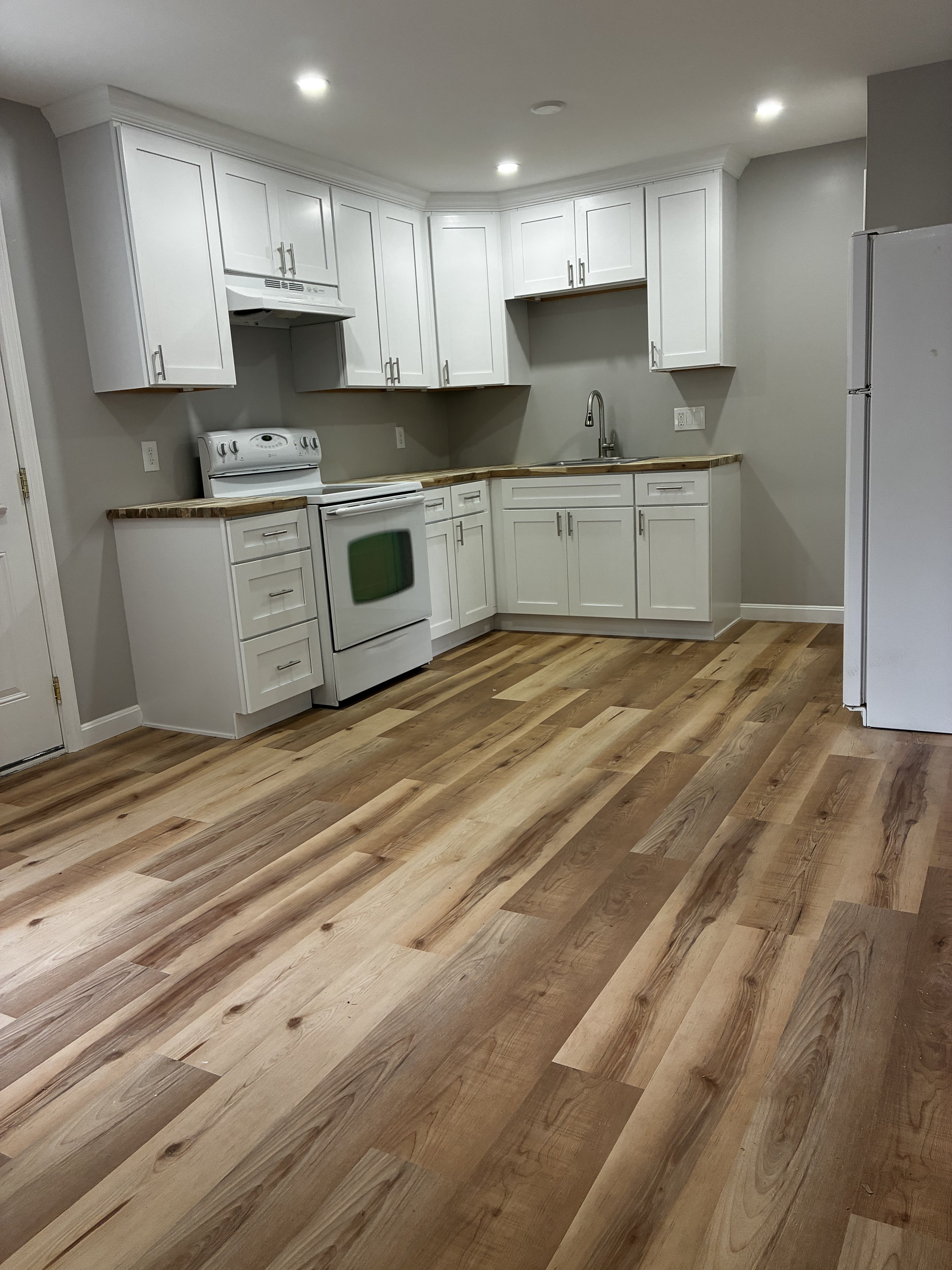124 Stetson Street – photo 1