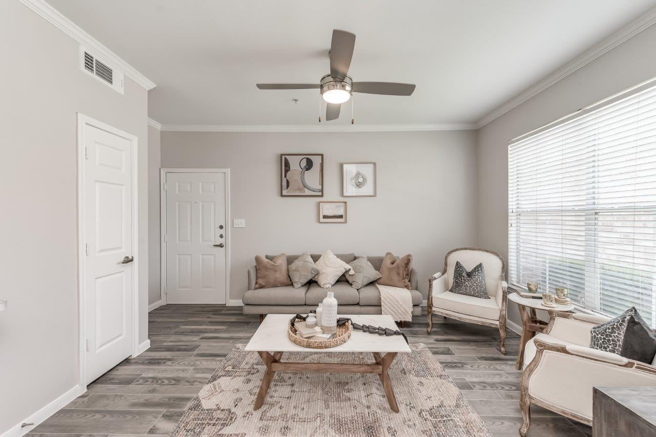 Mirabella Apartment Homes – photo 2