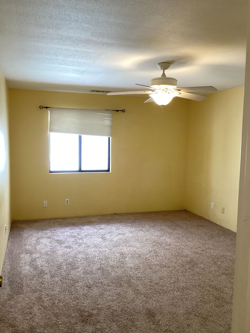 Townhome in Tanglewood Hills HOA – photo 5