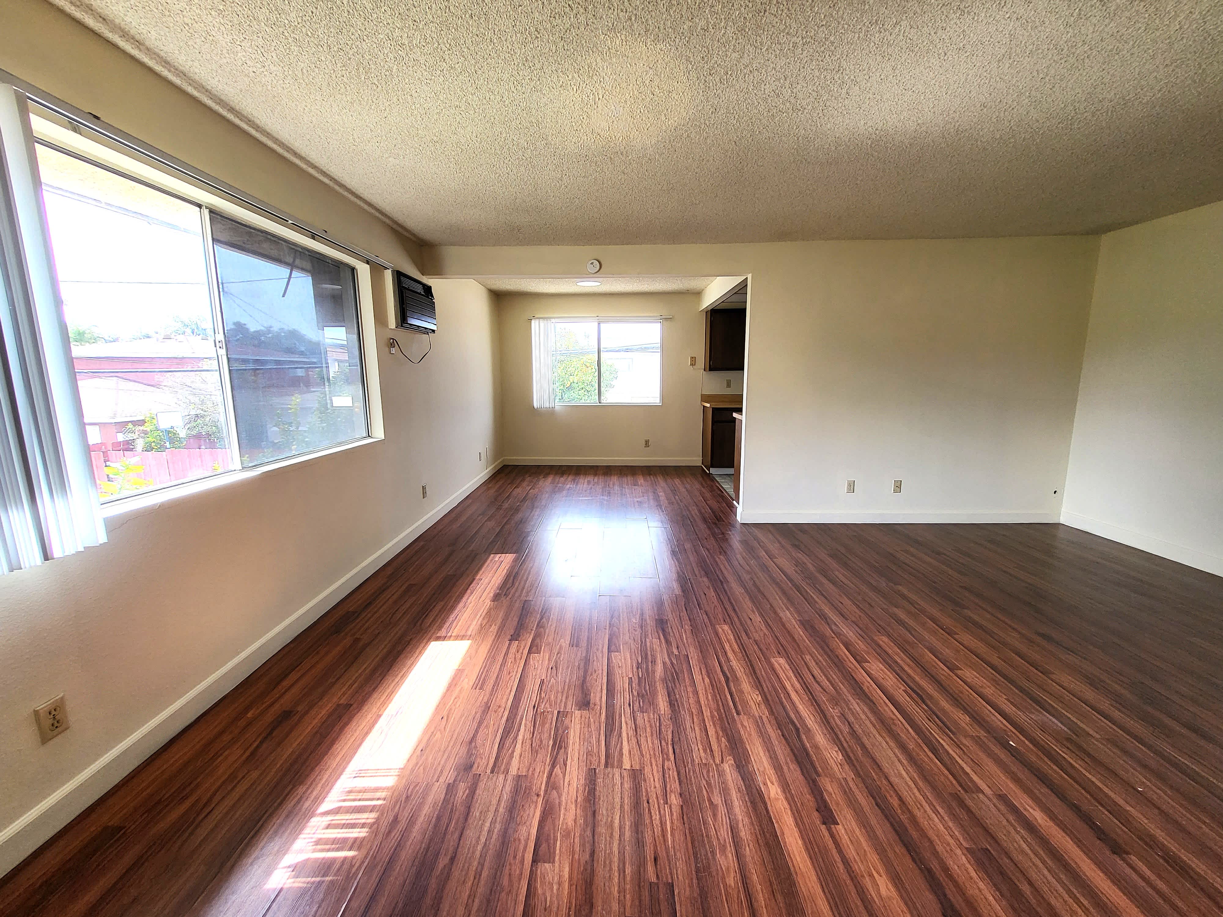 10669 Walnut St – photo 5
